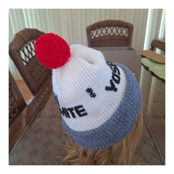 Vintage YOSEMITE Ski Beanie Red Pom Badger Pass California - Picture 12 of 16